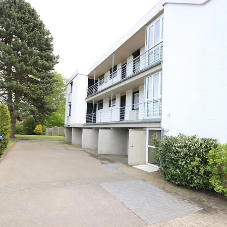 Salix Apartment *