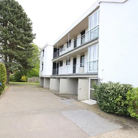 Salix Apartment *